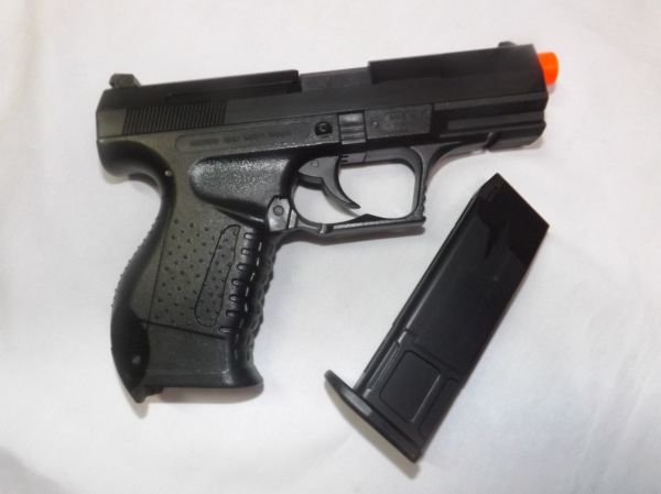 Walther P99